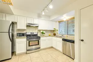 2500 Enfield Rd, Austin, TX 78703 - Photo 13