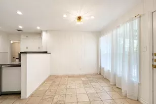 1303 Morrow St, Austin, TX 78757 - Photo 9