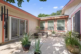 13215 Woodthorpe St, Austin, TX 78729 - Photo 21