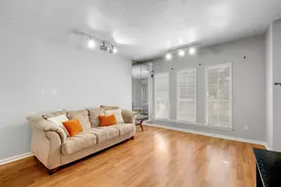 2529 Rio Grande St, Austin, TX 78705 - Photo 11