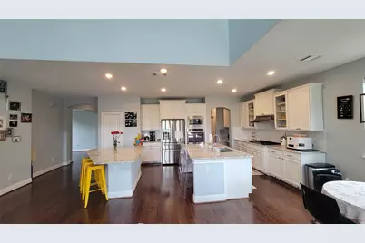 15824 Cinca Terra Drive, Bee Cave, TX 78738 - Photo 5