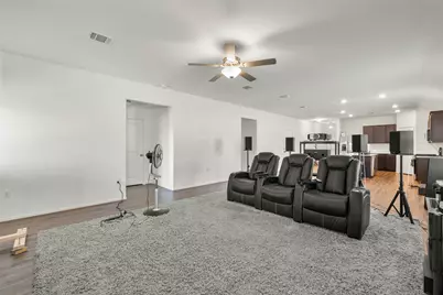 11813 Roscommon Trail, Austin, TX 78754 - Photo 9