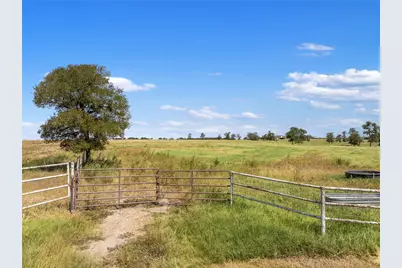 12500 County Line Road, Elgin, TX 78621 - Photo 1