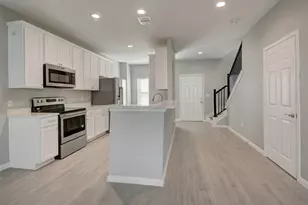 969 W Hwy 71, Bastrop, TX 78602 - Photo 9