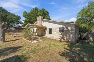 2105 Mildred Dr, Taylor, TX 76574 - Photo 23