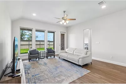 112 Chinaberry Bend, Bastrop, TX 78602 - Photo 9