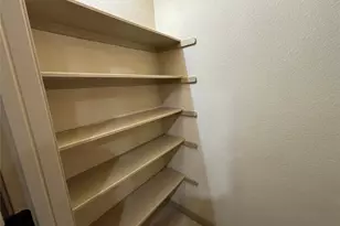 2101 Town Centre Dr, Round Rock, TX 78664 - Photo 9