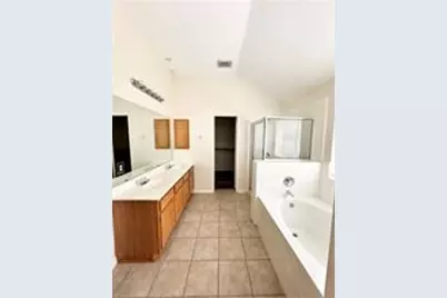 13508 Oregon Flat Trail, Austin, TX 78727 - Photo 9