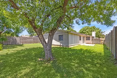 11104 Applewood Drive, Austin, TX 78758 - Photo 11