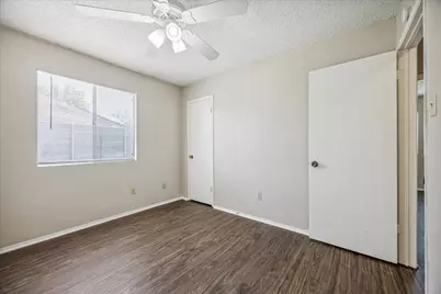 11104 Applewood Drive, Austin, TX 78758 - Photo 5