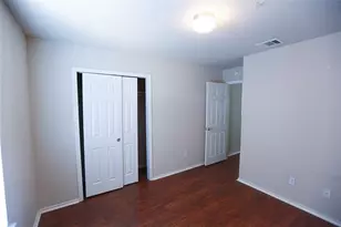 2107 Charlotte Estates Dr, Austin, TX 78744 - Photo 17
