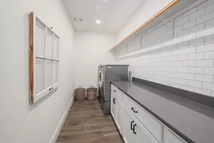 105 Graystone Ln, Georgetown, TX 78633 - Photo 27