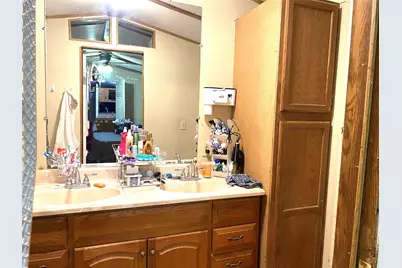 410 W North Street, Kyle, TX 78640 - Photo 9