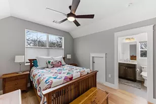 1801 Pequeno St, Austin, TX 78757 - Photo 13