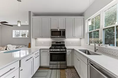 1801 Pequeno Street, Austin, TX 78757 - Photo 9