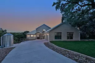 26815 Blue Cove Rd, Marble Falls, TX 78654 - Photo 5