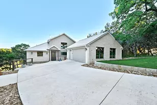 26815 Blue Cove Rd, Marble Falls, TX 78654 - Photo 3