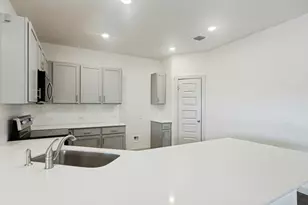 822 Pease River Wy, Hutto, TX 78634 - Photo 17