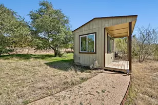 10105 Little Creek Cir, Dripping Springs, TX 78620 - Photo 15