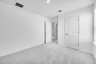 207 Crumpton Wy, Hutto, TX 78634 - Photo 11