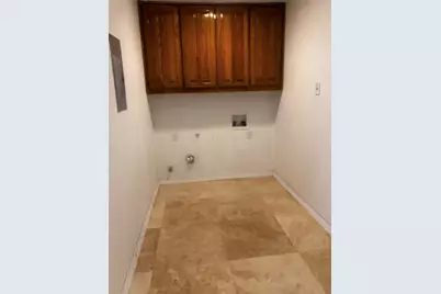 302 Meadow Creek Drive, Pflugerville, TX 78660 - Photo 11