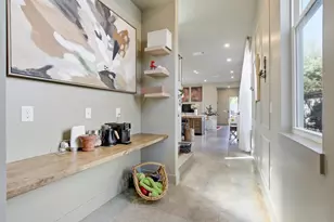 902 Plateau Cir, Austin, TX 78745 - Photo 17