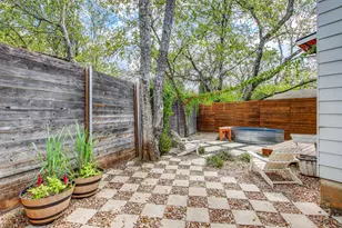 902 Plateau Cir, Austin, TX 78745 - Photo 33