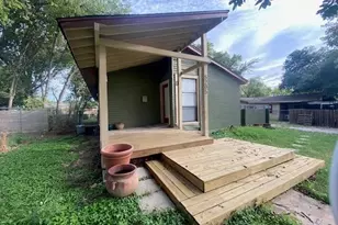 5205 Knight Cir, Austin, TX 78723 - Photo 1
