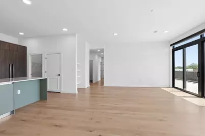 2209 S 1st Street #409, Austin, TX 78704 - Photo 5