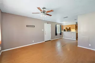 5807 Spring Meadow Rd, Austin, TX 78744 - Photo 9