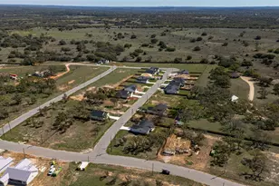 205 Legacy Oaks Rnch Dr, Johnson City, TX 78636 - Photo 5