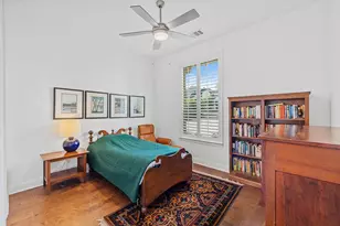129 Hollytree Ct, Georgetown, TX 78628 - Photo 23
