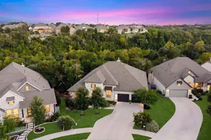 129 Hollytree Ct, Georgetown, TX 78628 - Photo 3