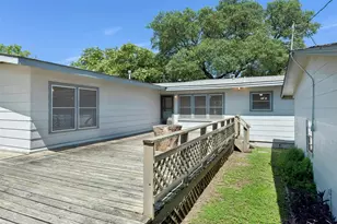 6401 Menchaca Rd, Austin, TX 78745 - Photo 23