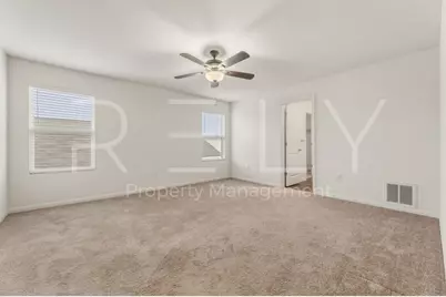 518 Woodpecker Run, Jarrell, TX 76537 - Photo 17