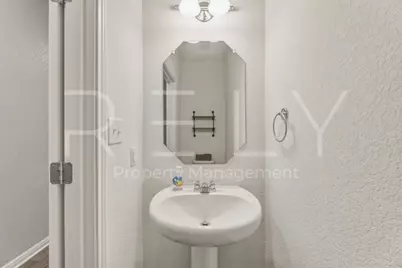 518 Woodpecker Run, Jarrell, TX 76537 - Photo 7