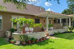 124 Cold Springs Dr, Georgetown, TX 78633 - Photo 23