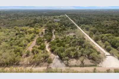 4926 W Old Lockhart Road, Muldoon, TX 78949 - Photo 17