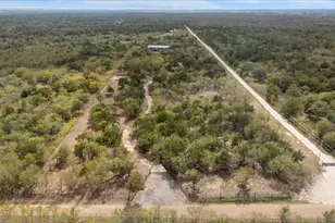 4926 W Old Lockhart Rd, Muldoon, TX 78949 - Photo 17