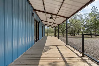 4926 W Old Lockhart Road, Muldoon, TX 78949 - Photo 5