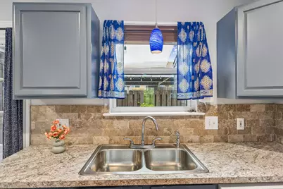 842 Banister Lane, Austin, TX 78704 - Photo 15