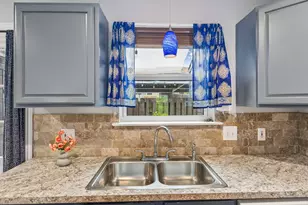 842 Banister Ln, Austin, TX 78704 - Photo 15