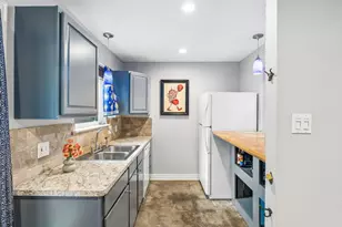 842 Banister Ln, Austin, TX 78704 - Photo 13