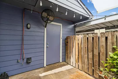 842 Banister Lane, Austin, TX 78704 - Photo 29