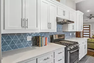 4608 Wally Ave, Austin, TX 78721 - Photo 11