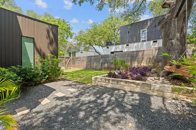 1605 Chelsea Lane #1, Austin, TX 78704 - Photo 35