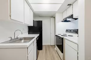 3600 Greystone Dr, Austin, TX 78731 - Photo 3