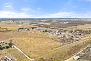 20646 Cameron Rd, Coupland, TX 78615 - Photo 9