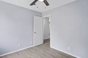 302 Hedgewood Dr, Georgetown, TX 78628 - Photo 15