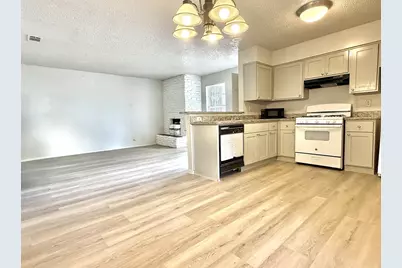 302 Hedgewood Drive, Georgetown, TX 78628 - Photo 21